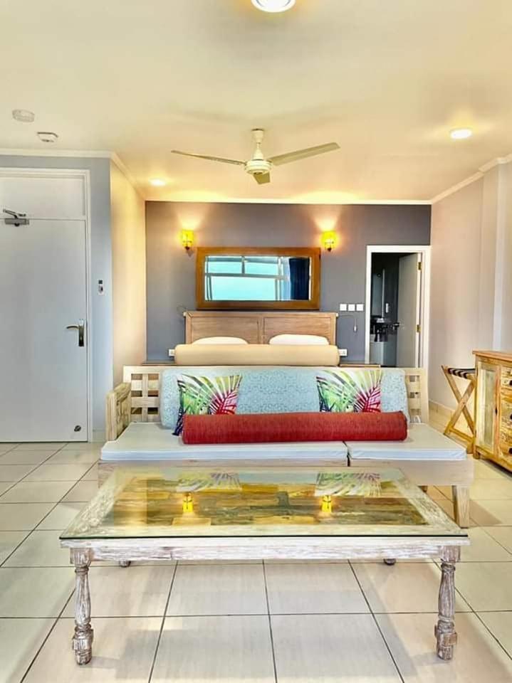 Beau Vallon Studios - Apartments Vacation Rentals Виктория Экстерьер фото